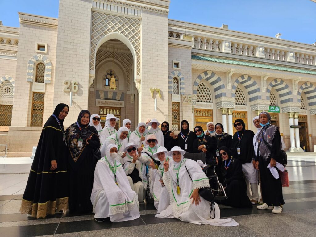 jamaah umroh khadim