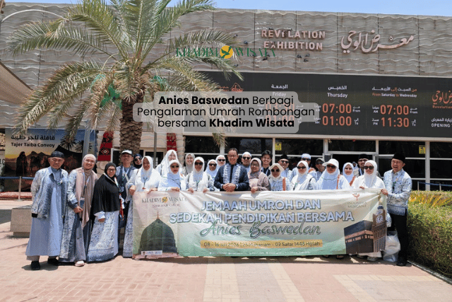 Anies umroh bareng Khadim Wisata